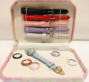 6 Straps Stylish Interchangeable Leather Watch