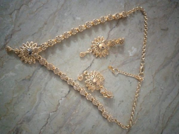 Necklace and Earrings Jewelry Set