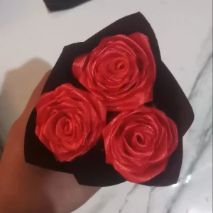 Mini 3 Flowers Bouquet Ribbon