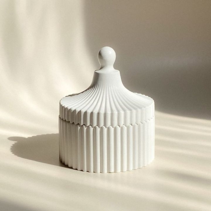Buy the Best Quality Ceramic Decoration Piece Jar in Pakistan at DayShop.pk. Most Affordable Price With Fast Shipping in All Over Pakistan