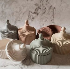 Buy the Best Quality Ceramic Decoration Piece Jar in Pakistan at DayShop.pk. Most Affordable Price With Fast Shipping in All Over Pakistan
