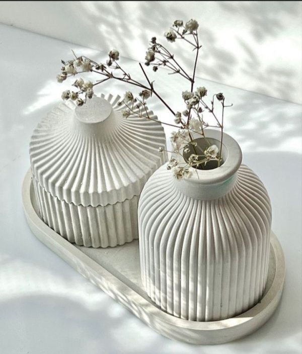 Buy the Best Quality Ceramic Pot With Lid Vase Oval tray Set in Pakistan at DayShop.pk. Most Affordable Price With Fast Shipping in All Over Pakistan