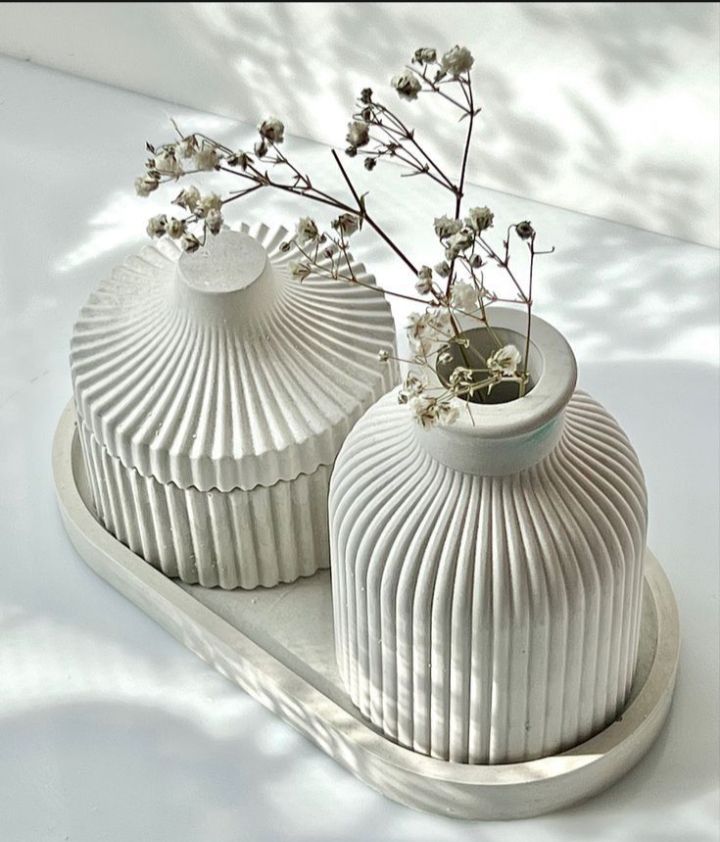 Buy the Best Quality Ceramic Pot With Lid Vase Oval tray Set in Pakistan at DayShop.pk. Most Affordable Price With Fast Shipping in All Over Pakistan