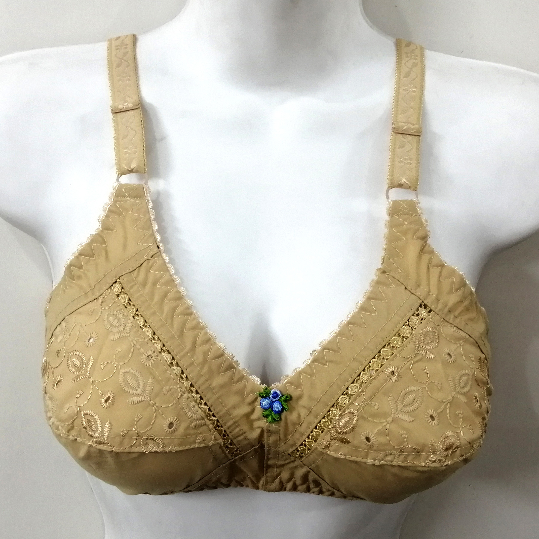 Buy the Best Quality Cotton Bras Non Padded Chikan Embroidery in Pakistan at DayShop.pk. Most Affordable Price With Fast Shipping in All Over Pakistan