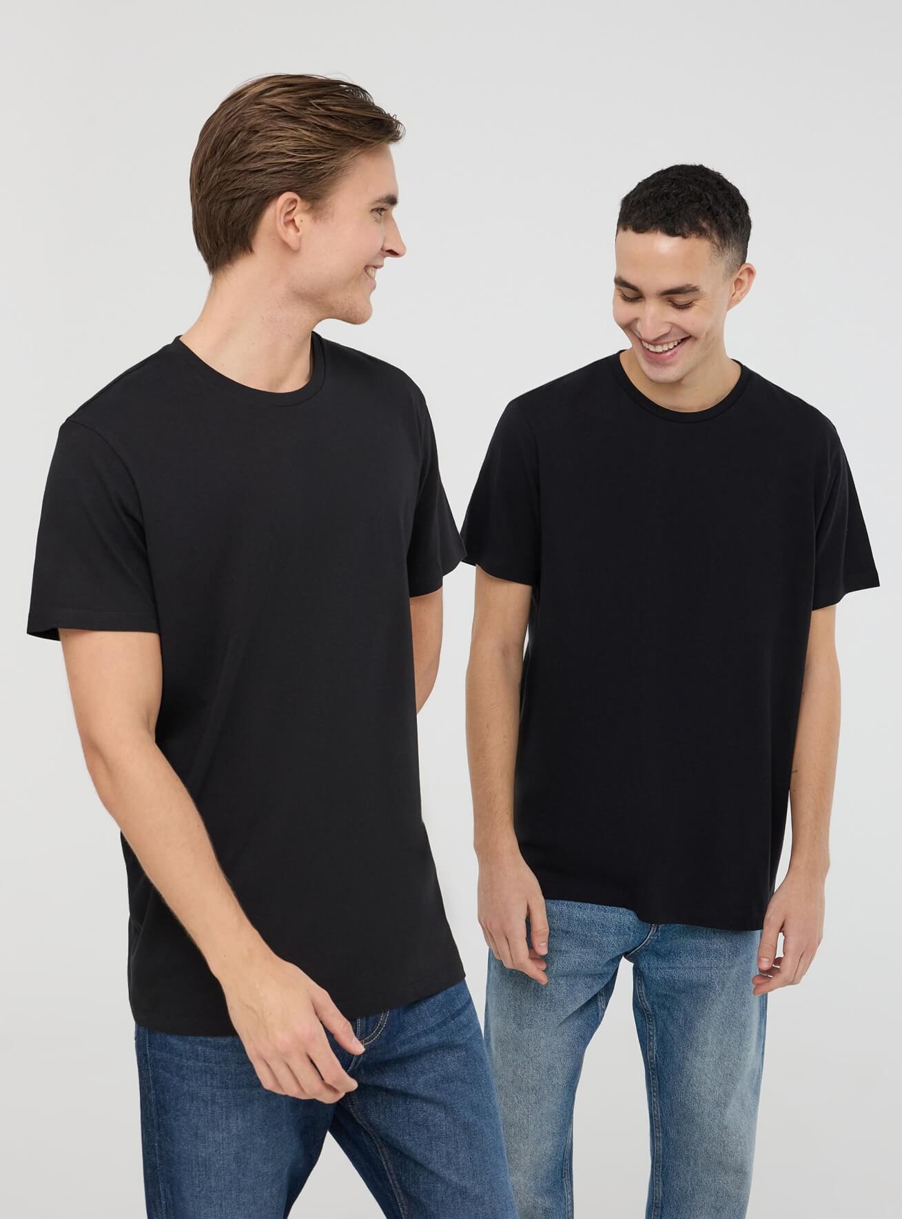 Buy the Best Quality Pack of 2 Black Plain Basic T-shirt For Men in Pakistan at DayShop.pk. Most Affordable Price With Fast Shipping in All Over Pakistan