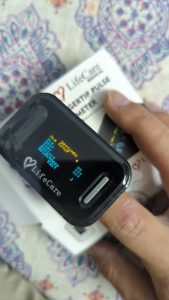 Buy the Best Quality lifecare pulse oximeter fingertip device in Pakistan at DayShop.pk. Most Affordable Price With Fast Shipping in All Over Pakistan (5)