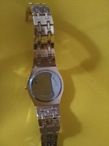 Buy the Best Quality Royal Ap Golden Watch For Ladies in Pakistan at DayShop.pk. Most Affordable Price With Fast Shipping in All Over Pakistan