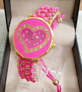best price in Pakistan with free delivery from Dayshop.pk. Stylish and trendy girls watch. 💖