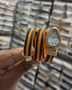 Buy the Best Quality Snake Shaped Diamond Bracelet Watch Girl in Pakistan at DayShop.pk. Most Affordable Price With Fast Shipping in All Over Pakistan