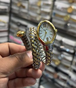 Buy the Best Quality Snake Shaped Bracelet Ladies Watch in Pakistan at DayShop.pk. Most Affordable Price With Fast Shipping in All Over Pakistan