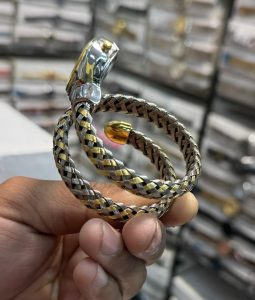 Buy the Best Quality Snake Shaped Bracelet Ladies Watch in Pakistan at DayShop.pk. Most Affordable Price With Fast Shipping in All Over Pakistan