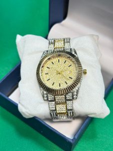 Buy the Best Quality Diamond Watch With Date For Women in Pakistan at DayShop.pk. Most Affordable Price With Fast Shipping in All Over Pakistan