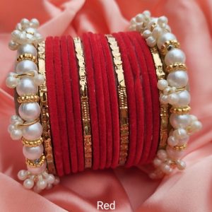 Buy the Best Quality Gajra Kary Velvet Bangles Set in Pakistan at DayShop.pk. Most Affordable Price With Fast Shipping in All Over Pakistan
