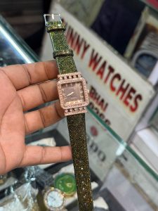 Quartz Ladies Wrist Watch