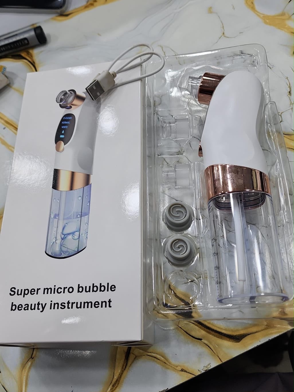 Buy the Best Quality Bubble Beauty Instrument BlackHead Remover in Pakistan at DayShop.pk. Most Affordable Price With Fast Shipping in All Over Pakistan