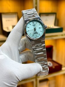 Buy the Best Quality TISSOT Unisex Watch With Date Stylish in Pakistan at DayShop.pk. Most Affordable Price With Fast Shipping in All Over Pakistan