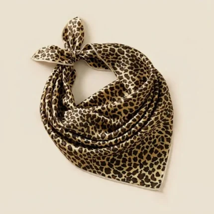 Buy the Best Quality Luxury Women Scarf Silk Bandana in Pakistan at DayShop.pk. Most Affordable Price With Fast Shipping in All Over Pakistan